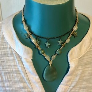 Macrame pendant necklace and matching anklet